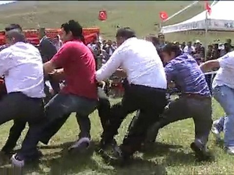 Yakupabdal Yayla Şenliği - Halat Çekme