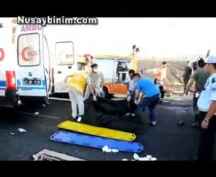 Nusaybin'de Trafik kazası 4 ölü 1 yaralı