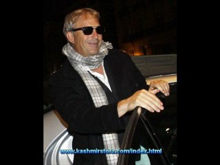 Hollywood Actors Obsessed with Mens Scarf