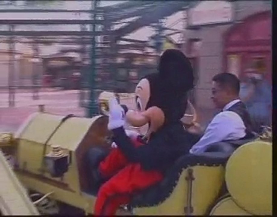 Disneyland Paris 2000 MP4 New 1