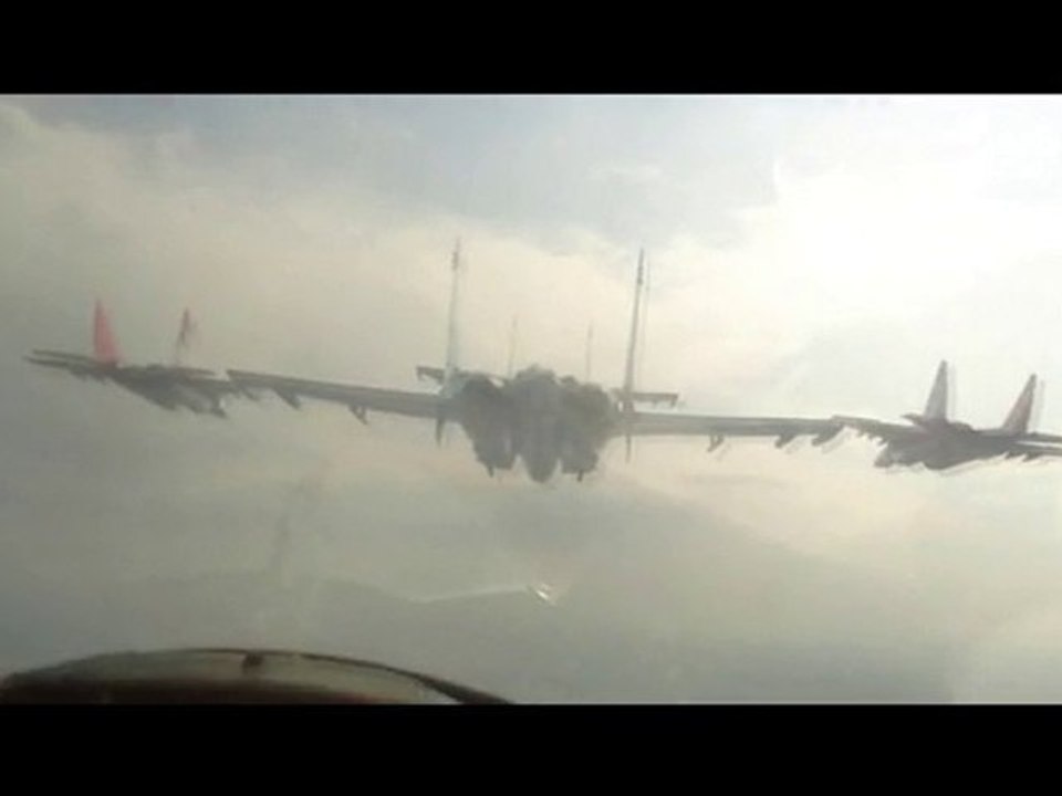 Russian Knight And Swifts Formation (3/5)
