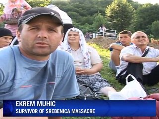 BP tests new 'top hat' cap on ruptured oil well