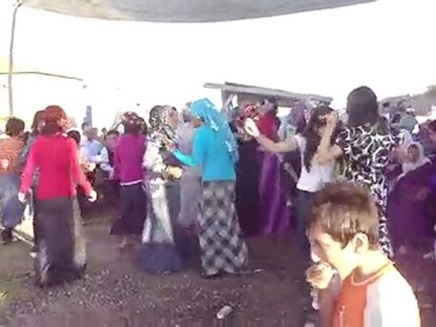 FATMA İLE EMRE (GİRİŞ OYUN HAVALARI)