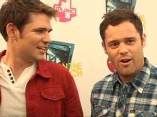 Oh the stars do like to be beside the seaside!