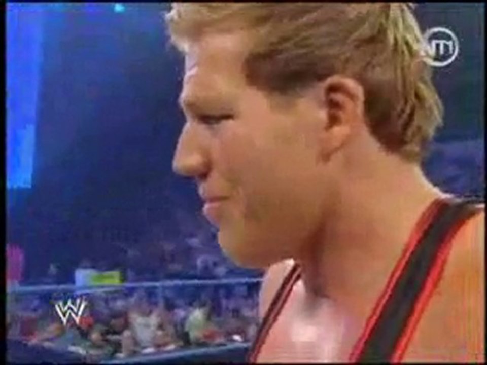 Catch attack Smackdown 10/07/2010 p1