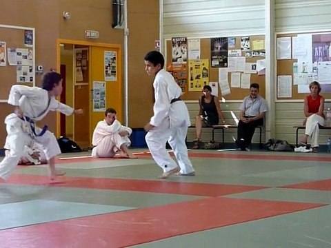 MIDARE COMBAT ENFANTS KARATE DO SHOTOKAI YAMATO KAN