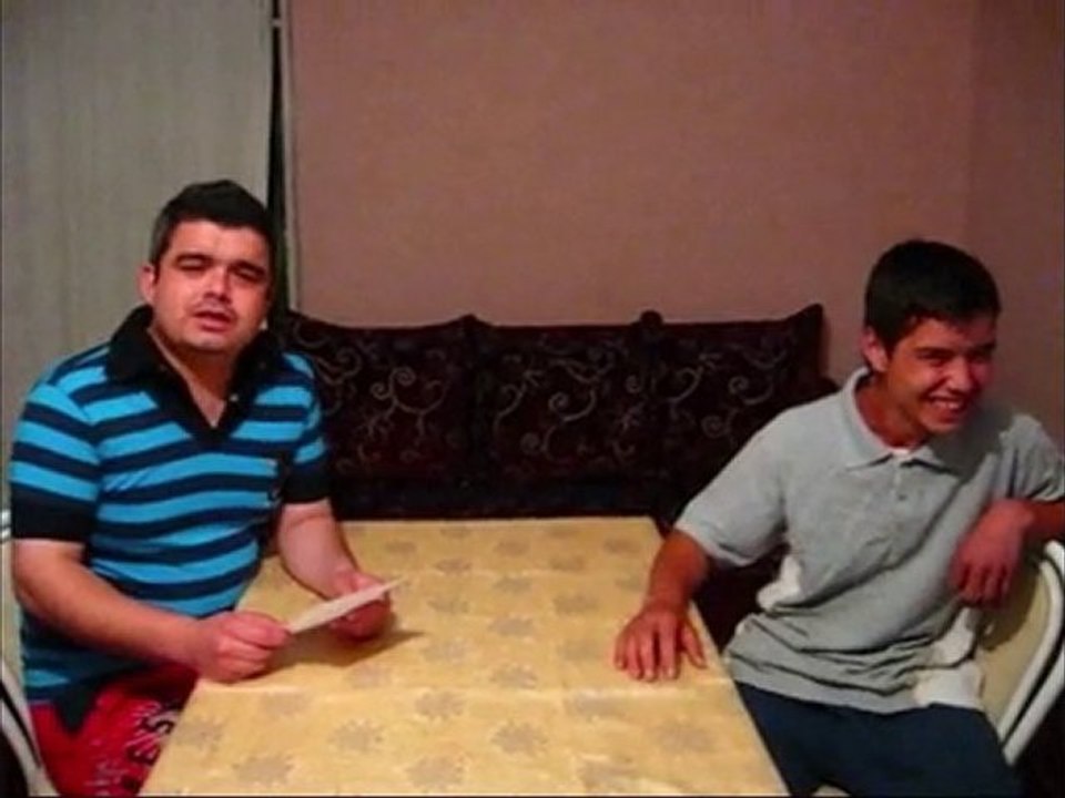 Gülme konuğuna gelir programın içine eder!!!