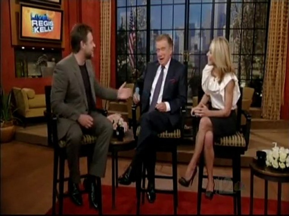 Russell Crowe Regis and Kelly 5 6 2010