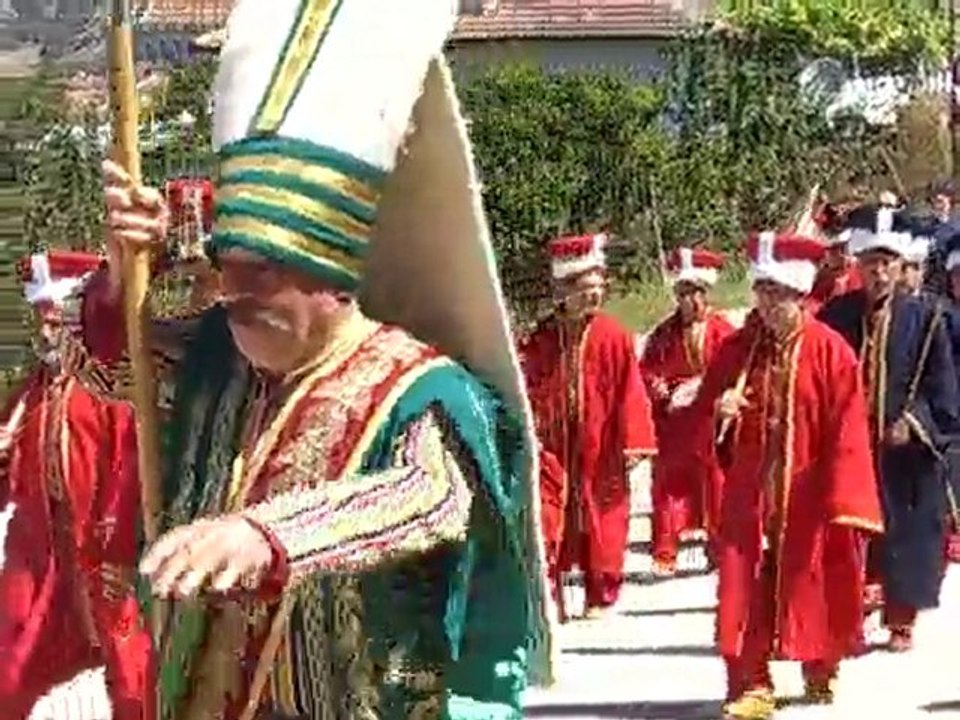 ŞENLİK 2010  MEHTER YÜRYÜSÜ  BEL-DER
