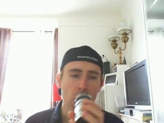 Wiwi égratigne "j'veux du cuir"