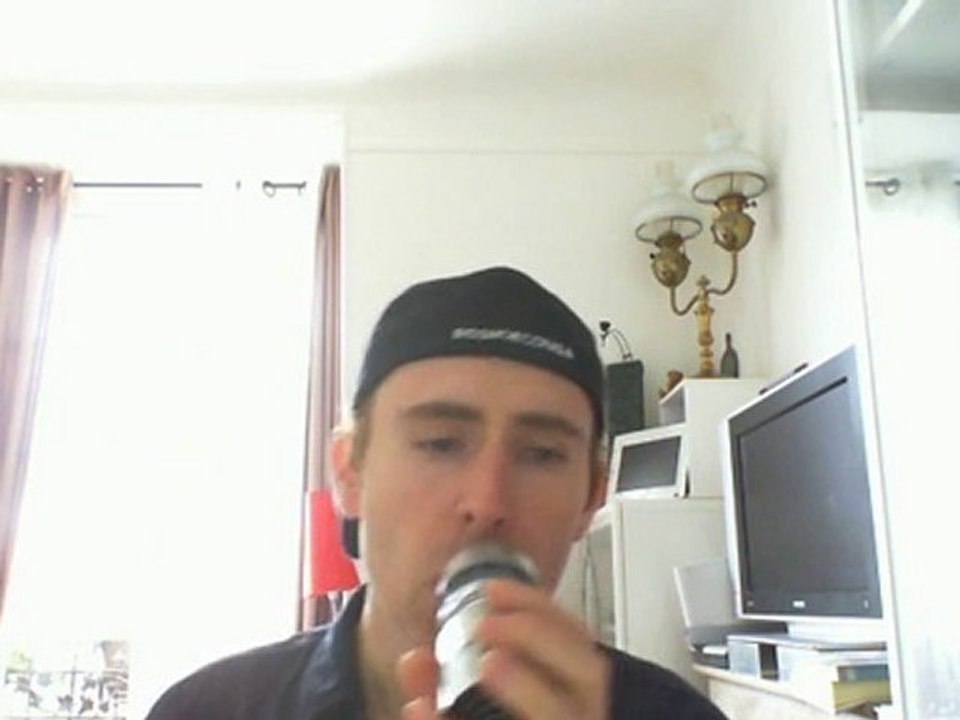 Wiwi égratigne "j'veux du cuir"