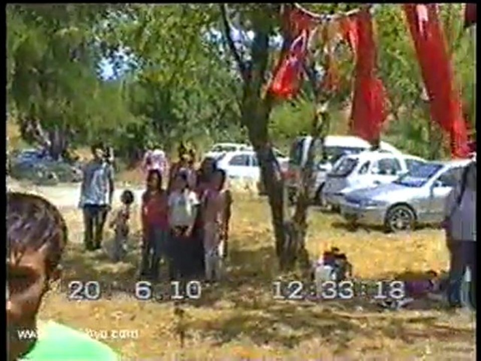 GELENEKSEL PİKNİK  *2010 * >>> www.sarvikoyu.com