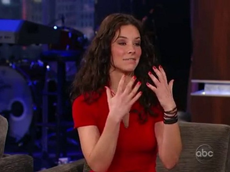 EvangelineLilly_Kimmel_1-14-10_960x544_by_scott253