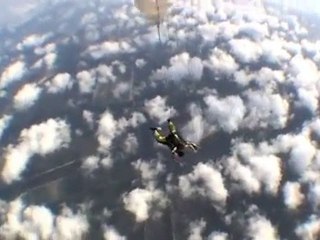 Tandem en parachute pour personnes à mobilité réduite WAFOU