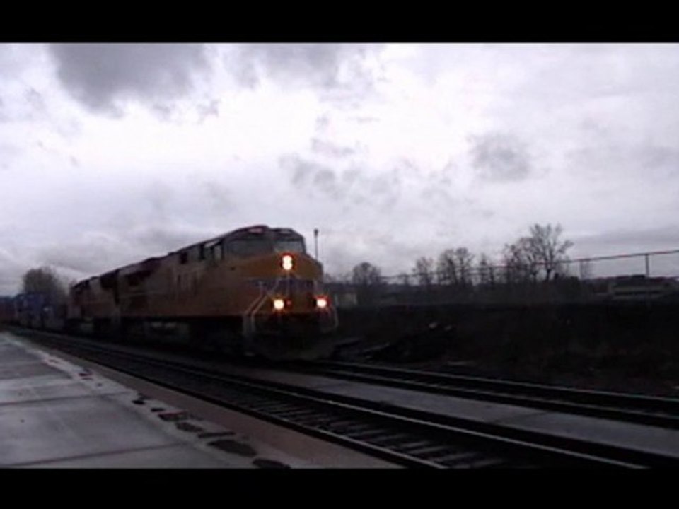 UP #7898 W/ a Stacktrain