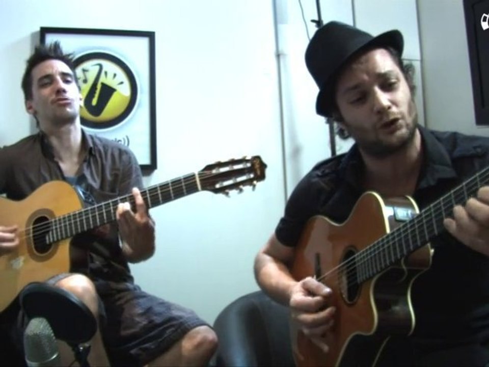 Les Yeux D'la tête -Les amoureux...- Live @ AlloMusic