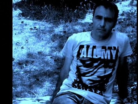 Teyfik Doğan-yüreğim kanıyor