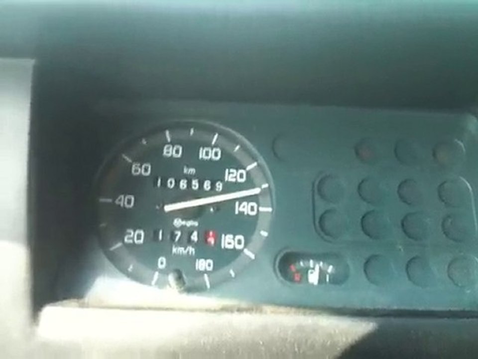 En cinquième sur autoroute ( renault express 1.9 dt )