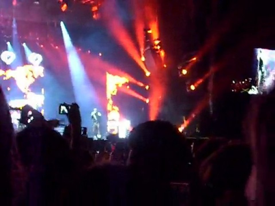 Black Eyed Peas Where is the love Main Square 2 Juillet 2010