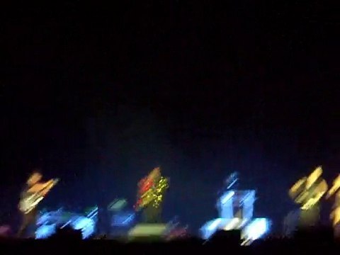 Black Eyed Peas Pump It Main Square 2 Juillet 2010