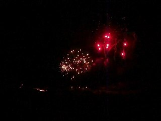 une partie du feu d'artifice 13/07/2010