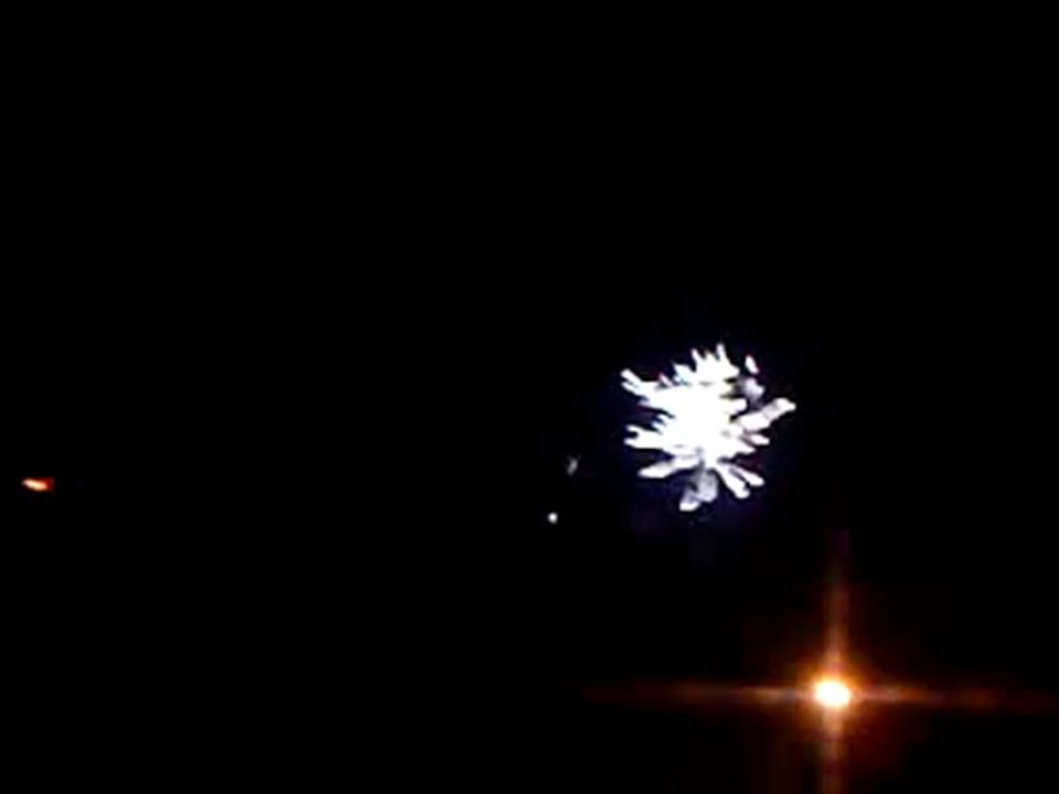 MOV00207 FEUX D ARTIFICE