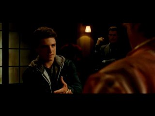 El Circo de los extraños - Clip 01