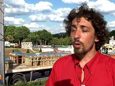 Feu d'artifice aux couleurs de la francophonie.