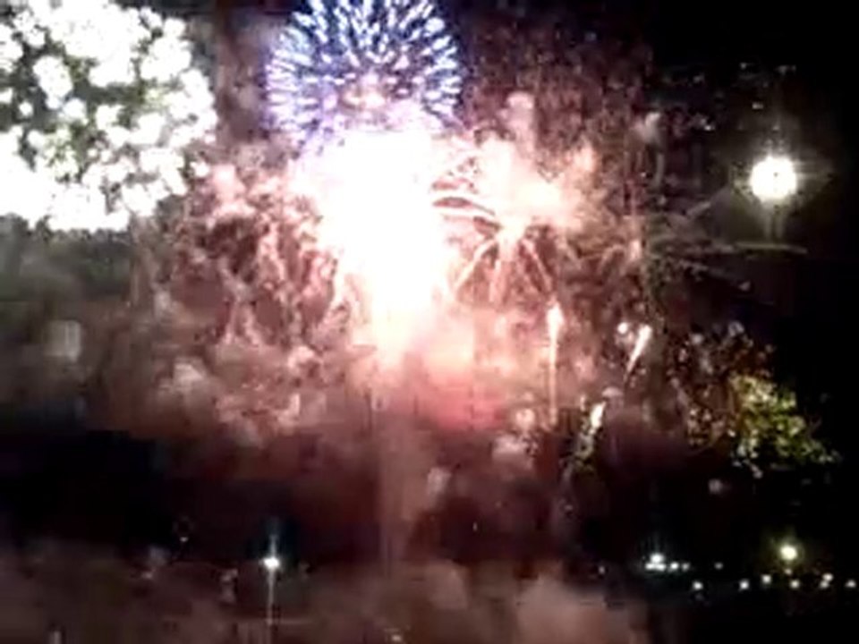 Black Eyed Peas - Feu artifice Angers 14 07 2010