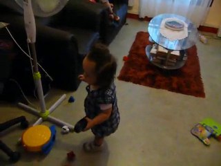 clara commence a marcher