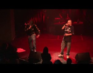 INADAPTABLE - TROUBLE FETES