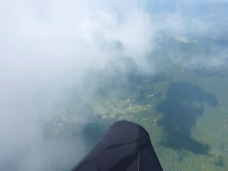 au-dessus des nuages.MOV