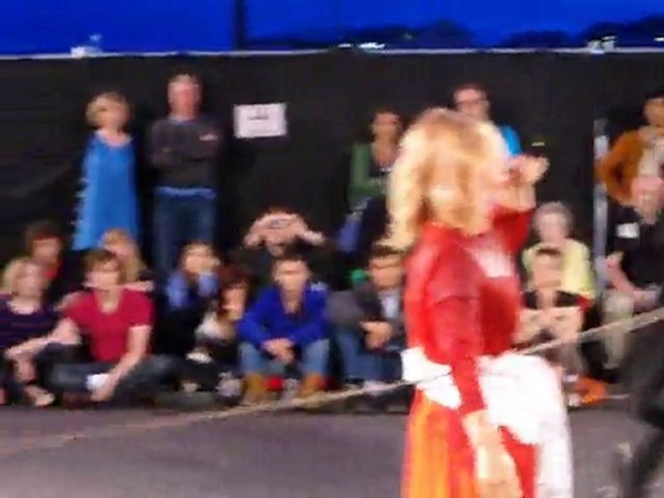 Carmen funebre-Theatr Biuro Podrozy-English National Theatre