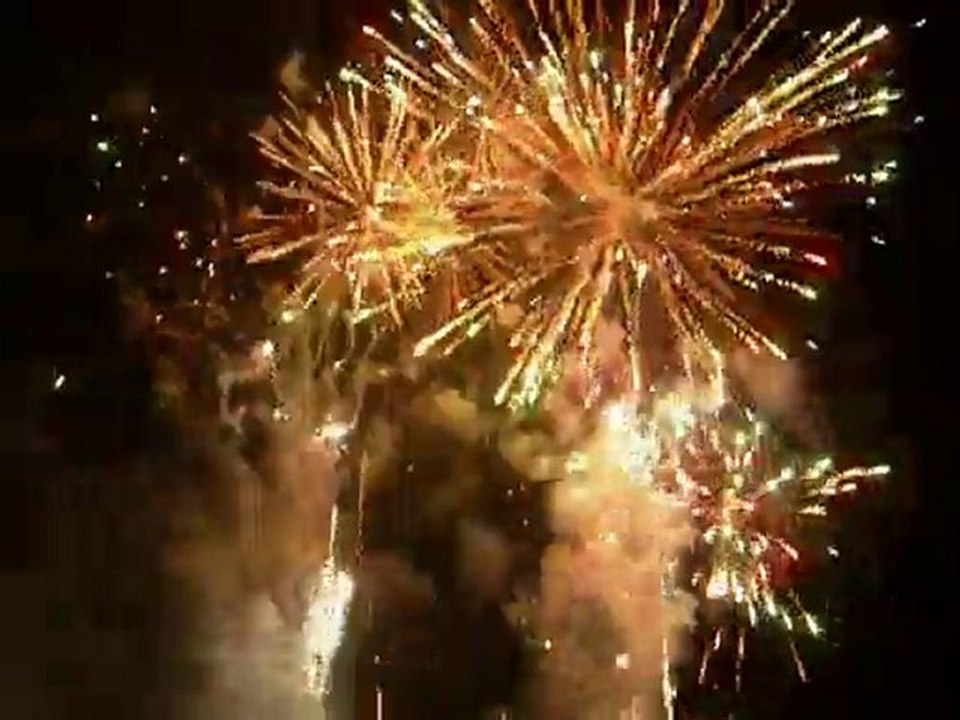 FEU D'ARTIFICE CEYRESTE