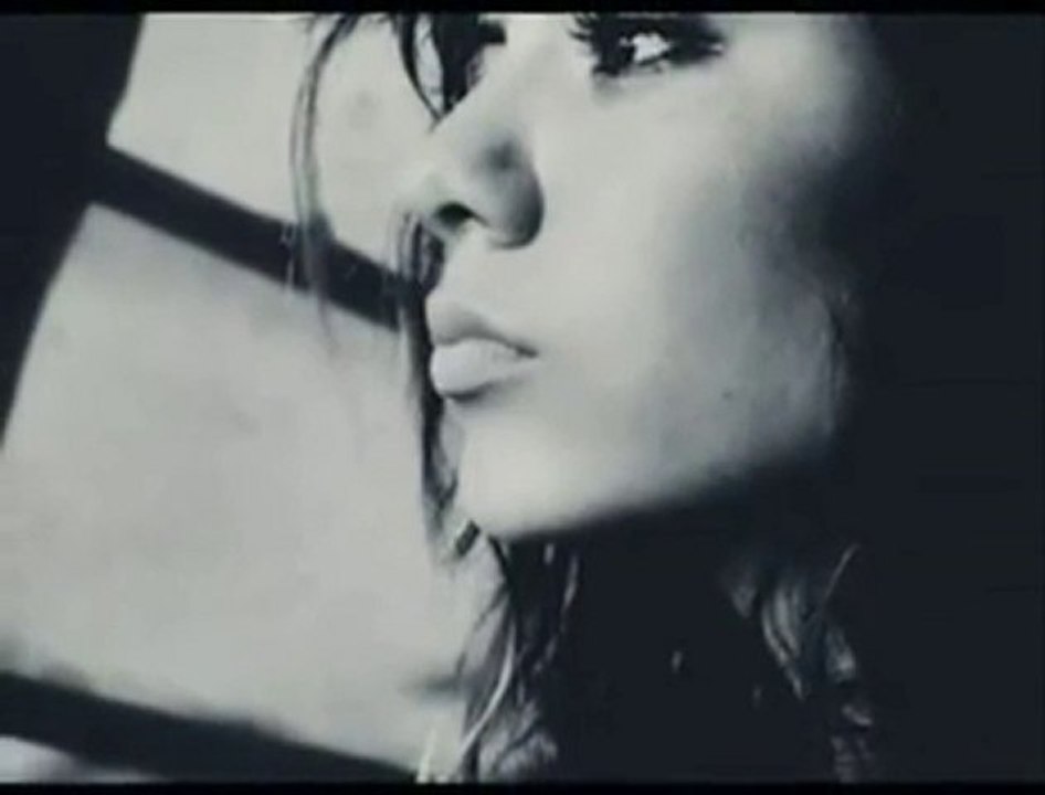 Funda Arar NeyLeyim Sen Yoksan Eger