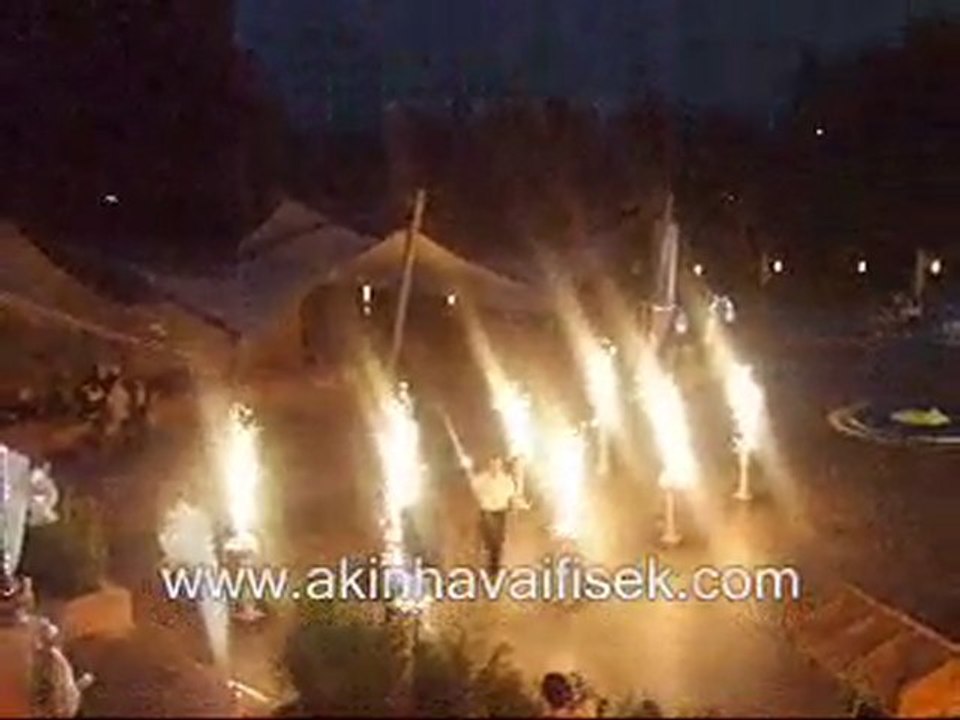 ataköy sheraton hotel,,volkan gösterisi