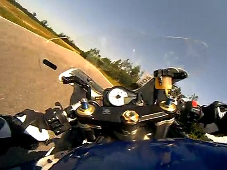 roulage piste du 17/07/10 circuit chenevières 600 gsxr K1