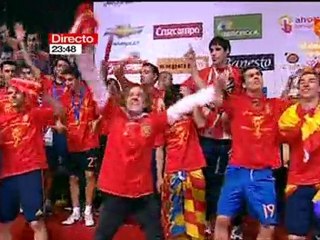 DAVID BISBAL CELEBRA ESPAÑA CAMPEONA DEL MUNDO12-07-2010