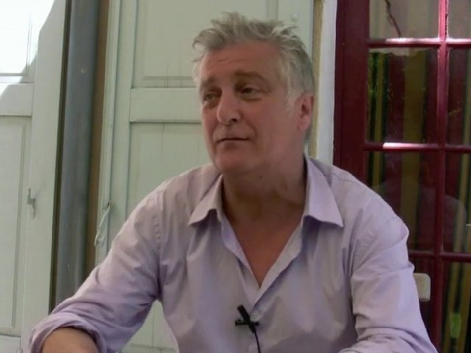 Olivier Cadiot –Un Nid pour quoi faire à Avignon (Mediapart)