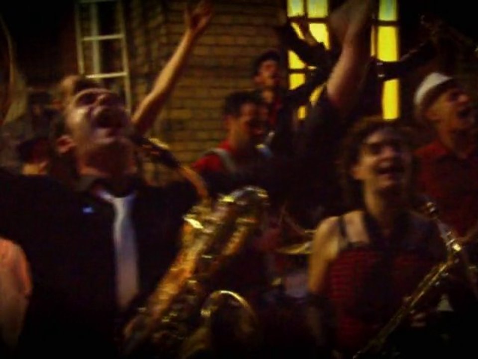 Fanfare A la Gueule du Ch'val in BERLIN