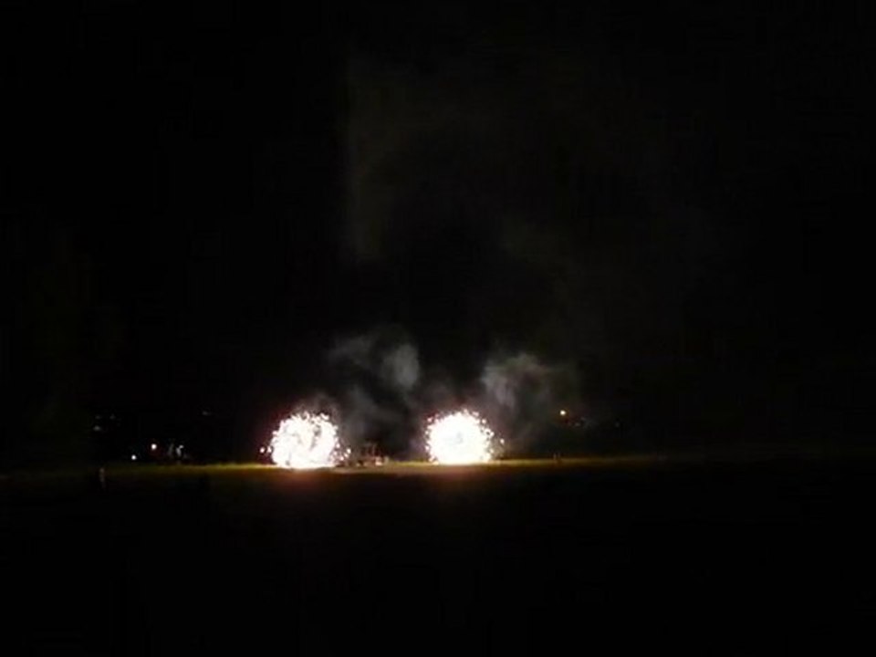 feu artifice grandfresnoy 13 juillet 2010 partie 1