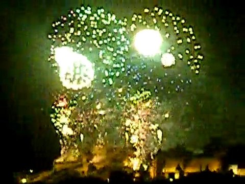 feu d'artifice de carcassonne le 14 juillet 2010