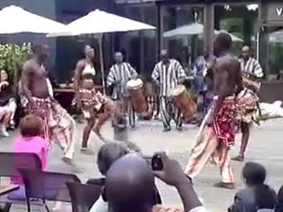 Ballet National du Burkina Faso.