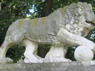 Deux sociologues à Chantilly (5) Le château