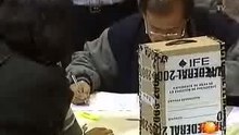 2 de julio Felipe Calderon con Adela