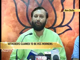 RSS workers attack TV channel's office in Delhi