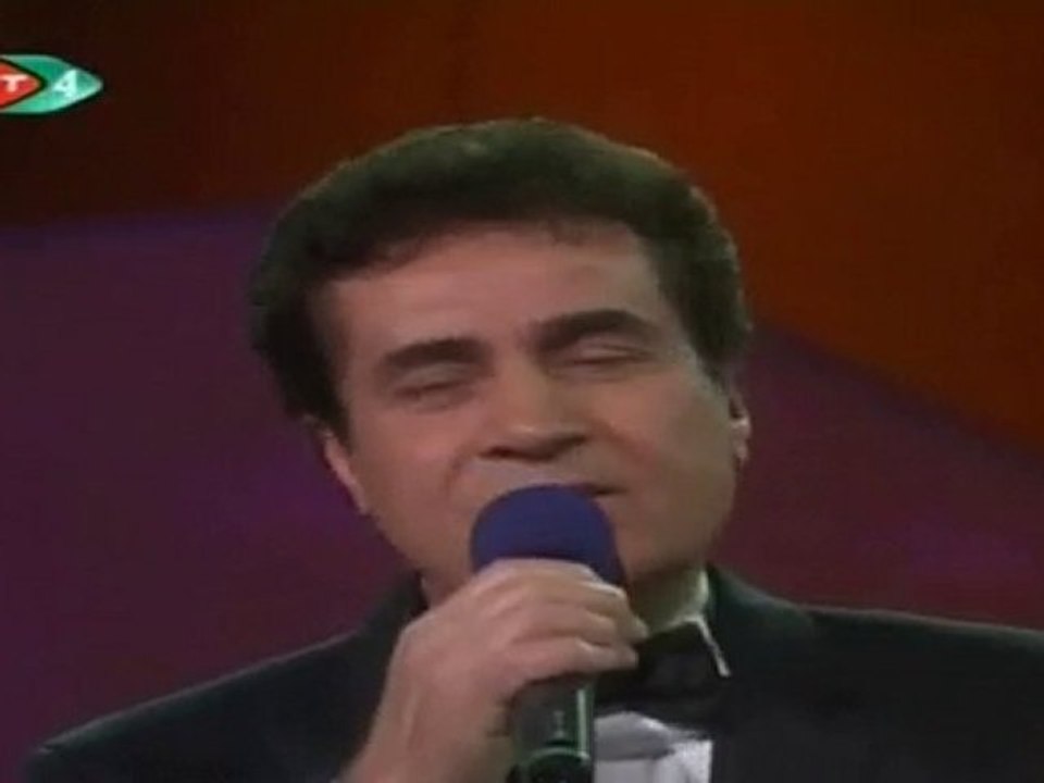 Zekâi Tunca £££ GÜLÜ SUSUZ SENİ AŞKSIZ BIRAKMAM