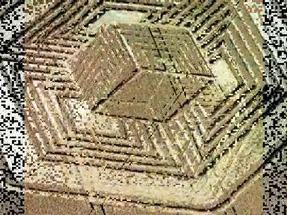 New Crop Circle: Vernham Dean, Wiltshire -17 July 2010