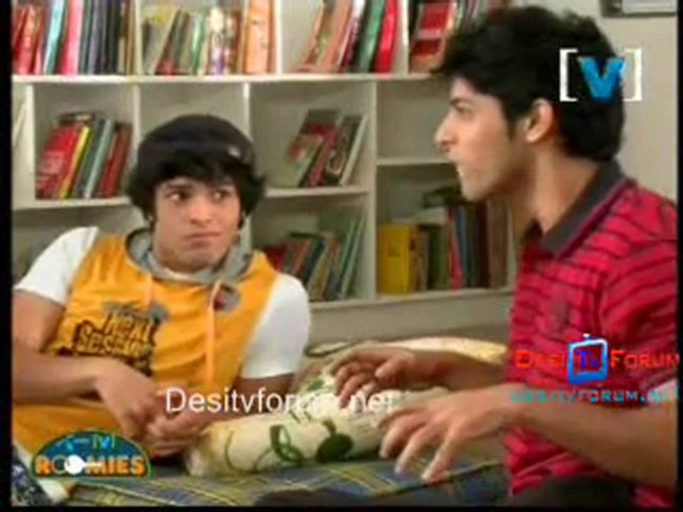 [V] Roomies - [ Episode - 2] - 17 July 2010 pt6