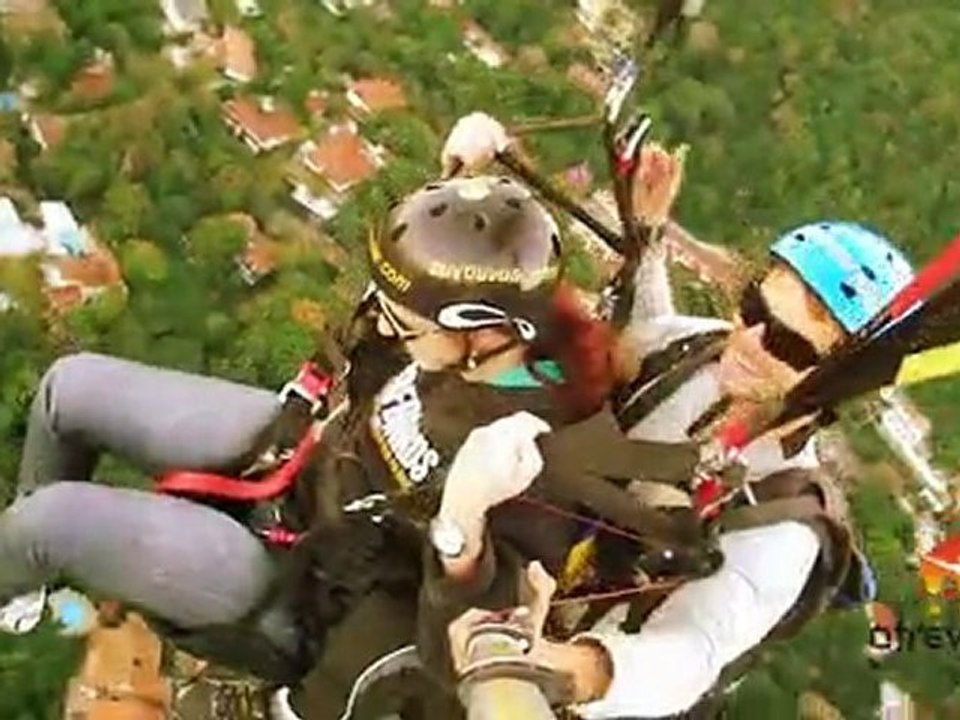 (HD) Voo Duplo de Parapente no Rio :: Pedra da Gávea (2010)